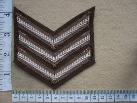 6999 SA Army Sergeant rank badge (Ref. DW1 75 3)