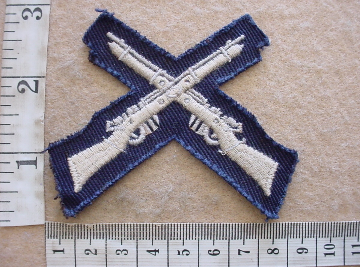 3726 Royal Rhodesia Air Force Marksman badge, type 1 (DW2 298)