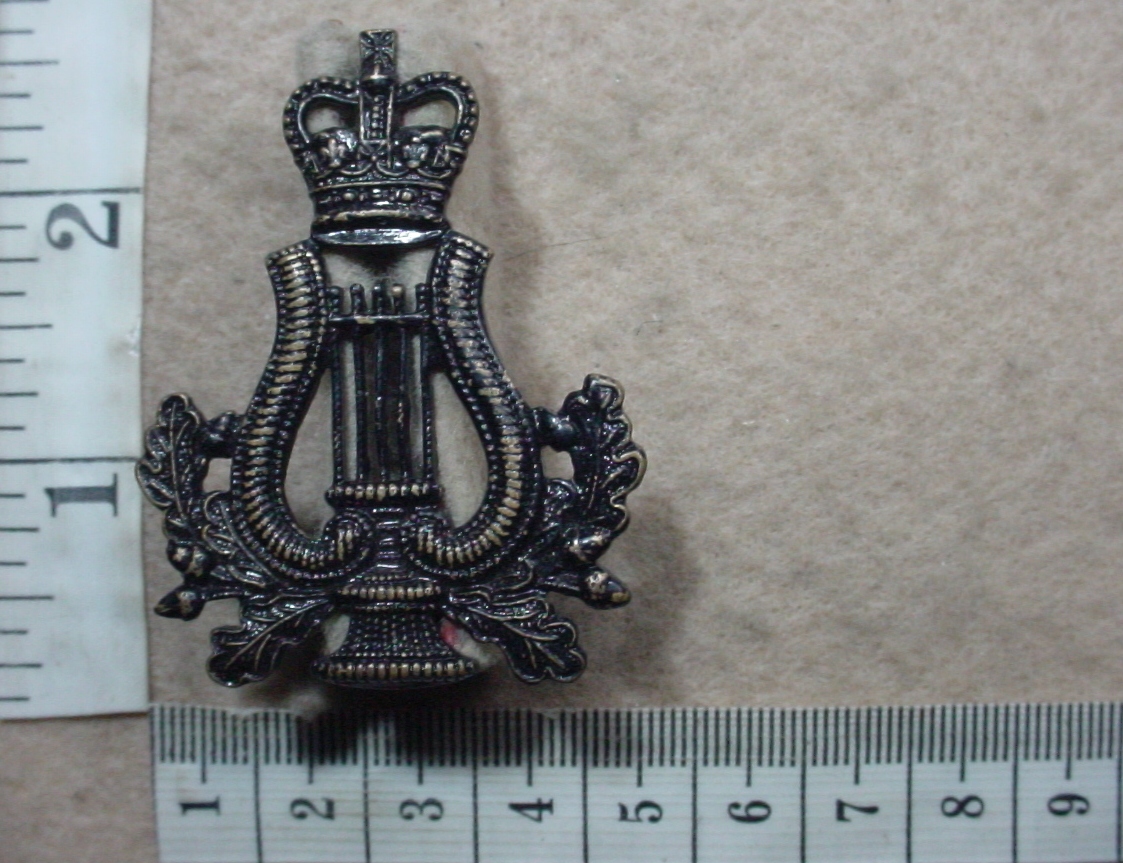 10434 Rhodesian African Rifles Bandsman trade badge (DW2 493)