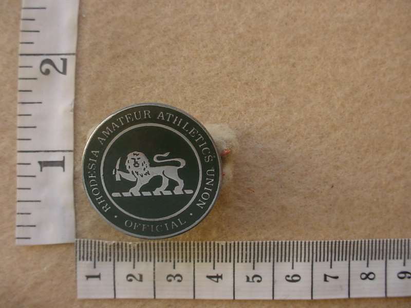 3804 Rhodesia Amateur Athletics Union Official lapel badge (DW2 1076)