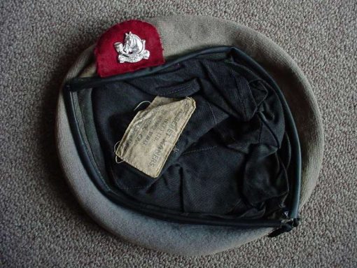 9463 Grey's Scouts beret and badge (Ref. Rhodesia)