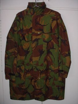 7687 New Zealand Army camo raincoat (Ref. NZ)