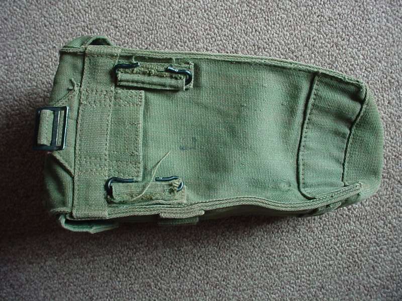 9980 British Pattern 1937 jungle carbine ammunition pouch (Ref. Webbing) - Image 2