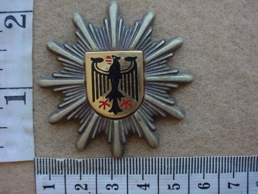 4310 German Federal Police cap badge (Police German)