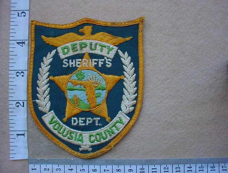 9692 Volusia County Sheriff's Department Deputy arm patch (Ref. Police USA)