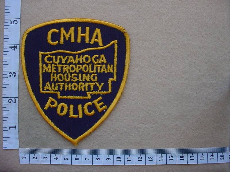 4354 Cuyahoga Metropolitan Housing Authority Police arm patch (Ref. Police USA)