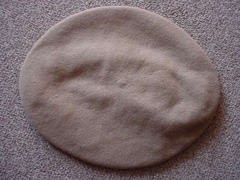 9458 Rhodesian Special Air Service beret and badge (Ref. Rhodesia) - Image 2