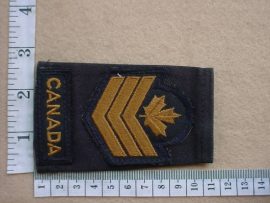 4563 Canadian Army Sergeant rank epaulette (Ref. Ranks Canada)