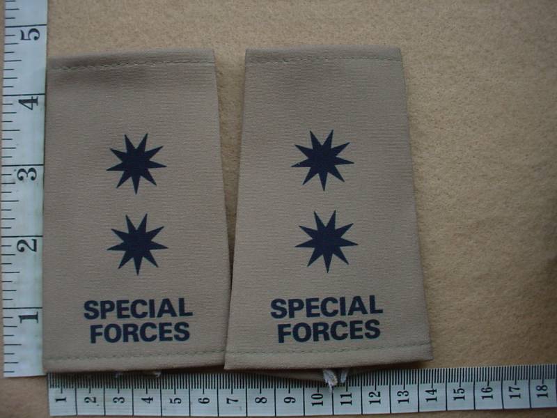 6204 Transkei Special Forces Lieutenant rank epaulettes (Ranks Transkei)