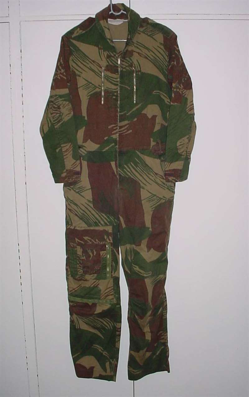 7694 Rhodesian camo paratrooper jumpsuit and helicopter Pilot coveralls (Ref. Rhodesia)