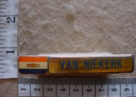 5367 South African Air Force name badge, Van Niekerk (SAAF)