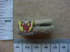 6505 SA Air Force 4 Fighter Squadron WWII lapel badge (Ref. AF SA)