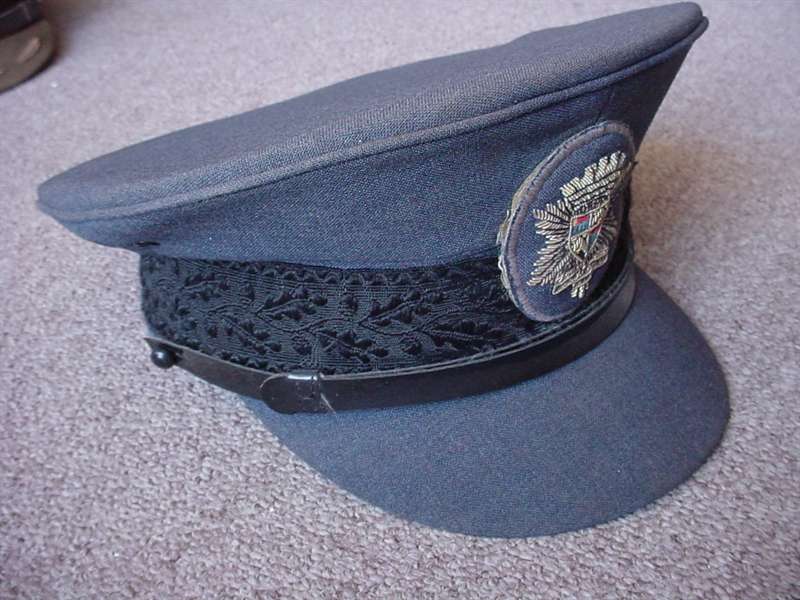 7820 SAP Municipal Police Officers cap and bullion wire badge (Ref. SA)