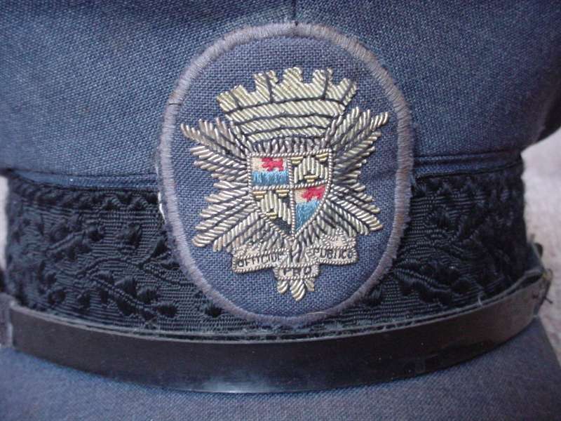 7820 SAP Municipal Police Officers cap and bullion wire badge (Ref. SA) - Image 2