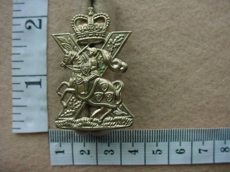 2598 Fife & Forfar Yeomanry (Scottish Horse) cap badge (Ref. SRB 292)