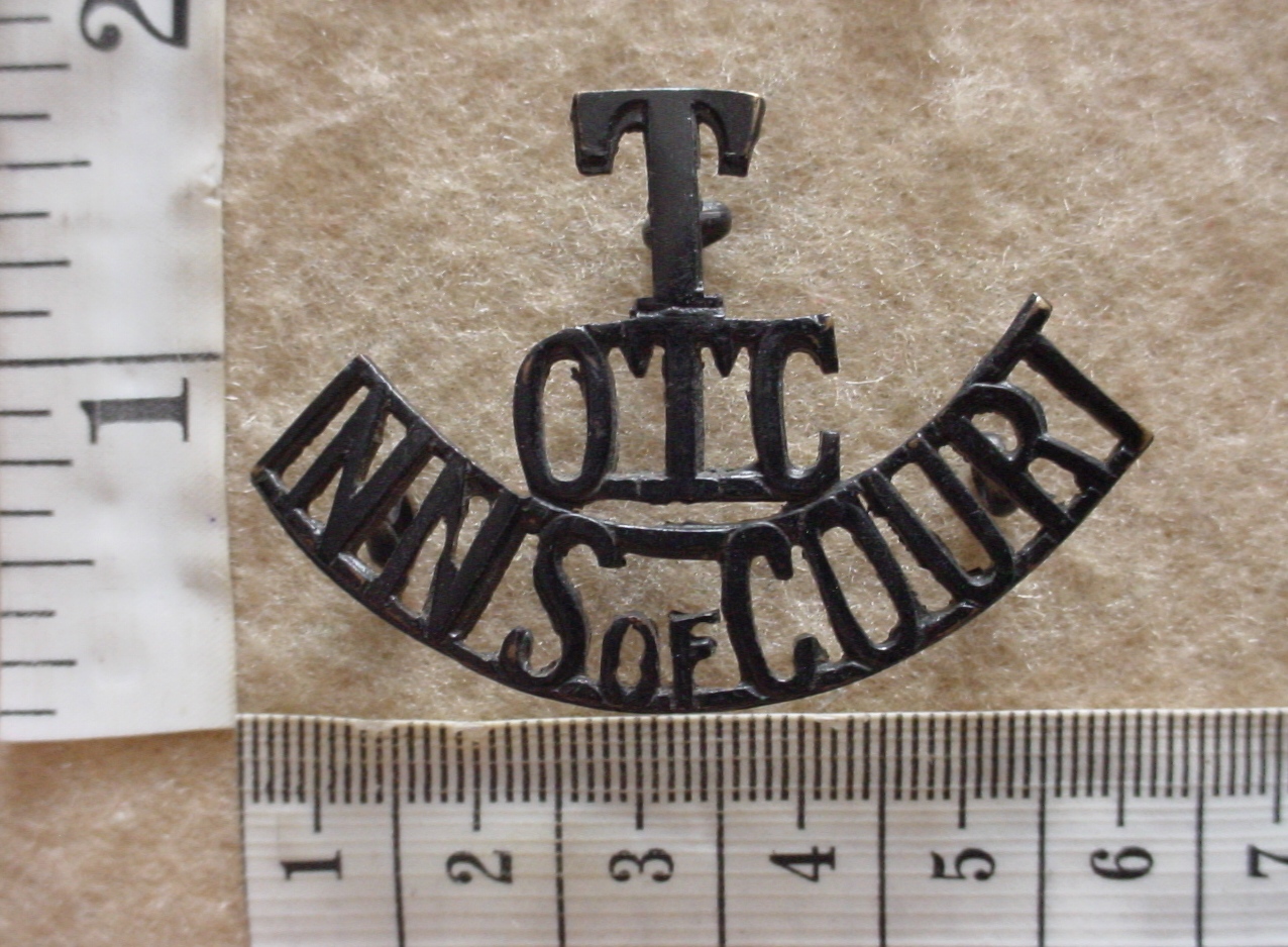 9311 Territorial Inns of Court O.T.C. shoulder title (ST England)