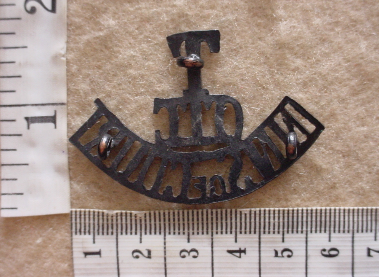 9311 Territorial Inns of Court O.T.C. shoulder title (ST England) - Image 2