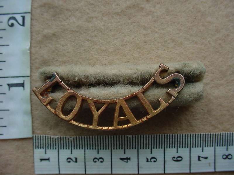 10687 Loyal North Lancashire shoulder title (Ref. ST England)