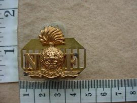 10699 Northumberland Fusiliers shoulder title (Ref. ST England)