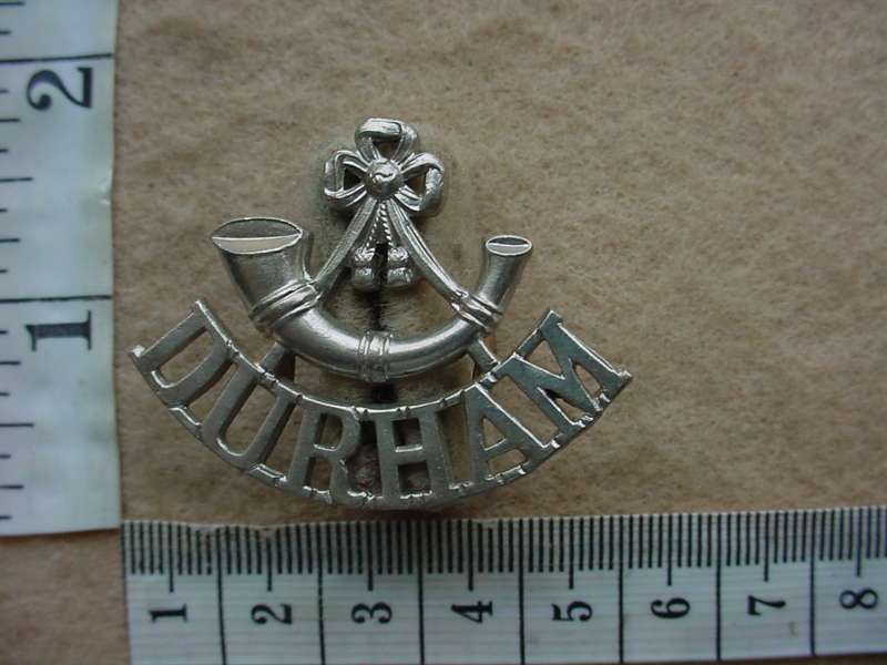 10701 Durham Light Infantry shoulder title (Ref. ST England)