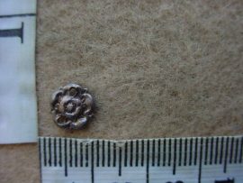 7253 British WWII medal ribbon rose device (Ref. UK)