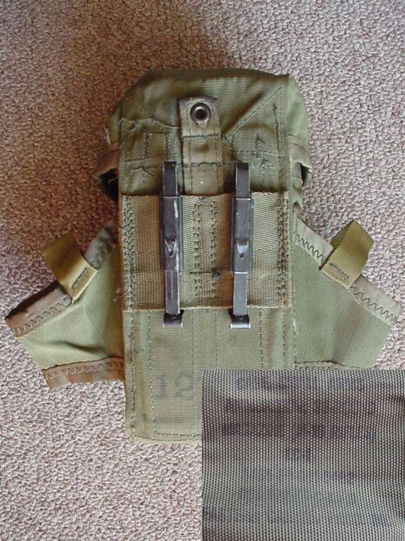 9823 US Army AR15/M16 magazine pouch, 30 rounds (Ref. Webbing) - Image 2