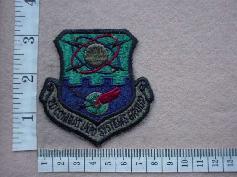 8777 USAF 20th Combat Info Systems Group arm patch (Ref. USAF)