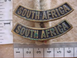 1227 South Africa shoulder titles, WW2 (CO2288)