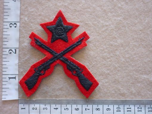 9012-1 Royal Rhodesia Regiment Best Shot in Company badge (DW2 451)