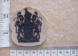 1945-1 Rhodesian Army Warrant Officer Class 1 rank badge, early 1960's (DW2 980/C500)
