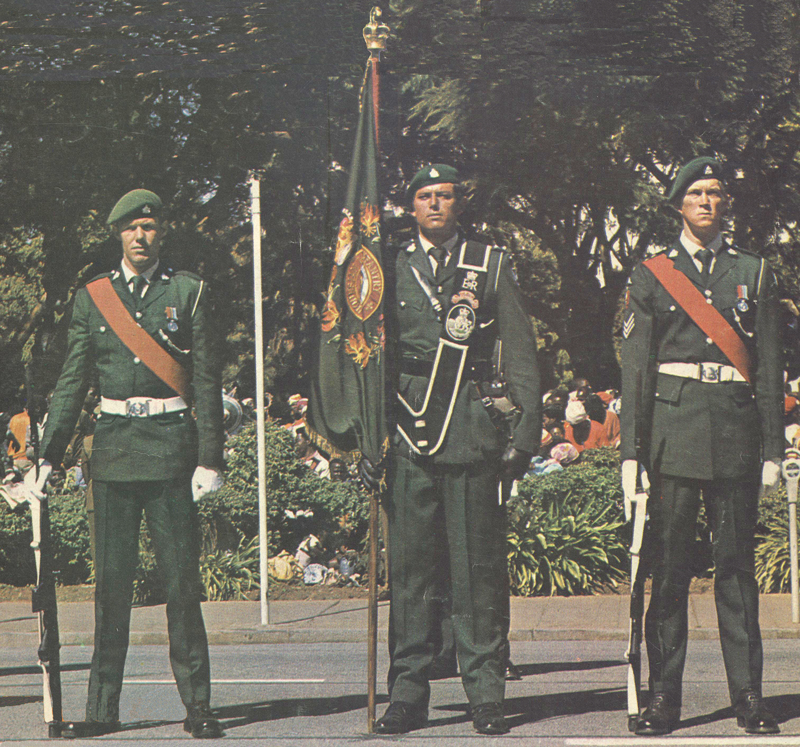 7802 Rhodesian Army belt buckle, Infantry, Green's Dress, 1st issue (CO2589) - Image 3