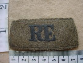 4482-1 Royal Engineers shoulder title (ST England)
