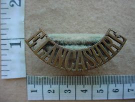 9317-1 East Lancashire Regiment shoulder title (ST England)
