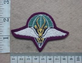 2093 South African 1 Parachute Battalion beret badge, 1st pattern (C316)