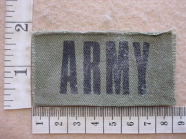 1955 Rhodesian Army title, worn on right breast (C583)