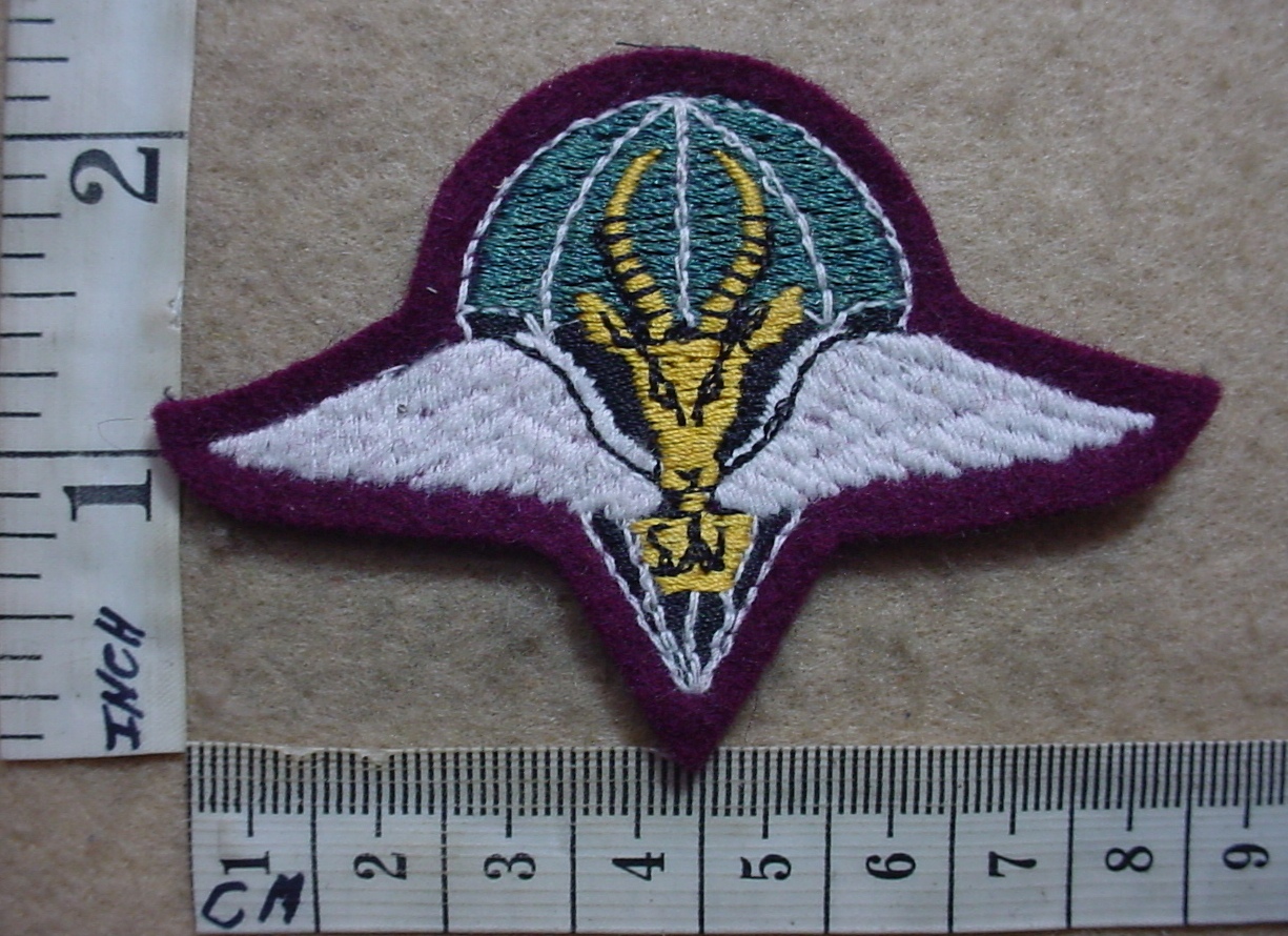 5024 South African 1 Parachute Battalion beret badge, 1st pattern (C316)