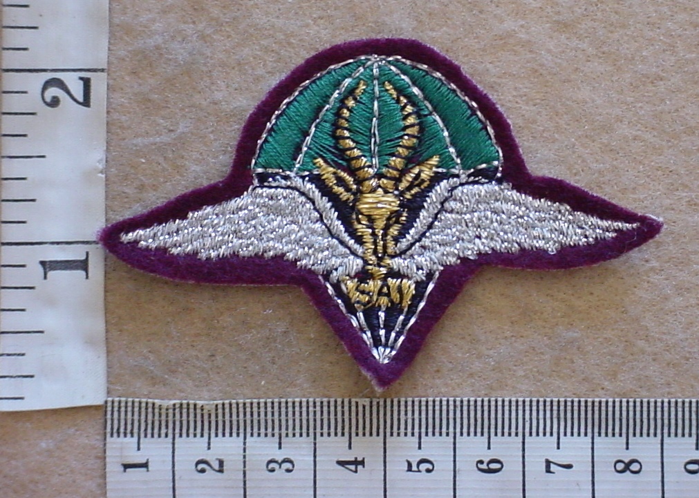 2095 South African 1 Parachute Battalion beret badge, Permanent Force (C316)