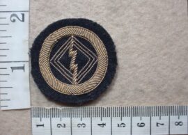10008 British South African Police Radio Operator trade badge (C461)