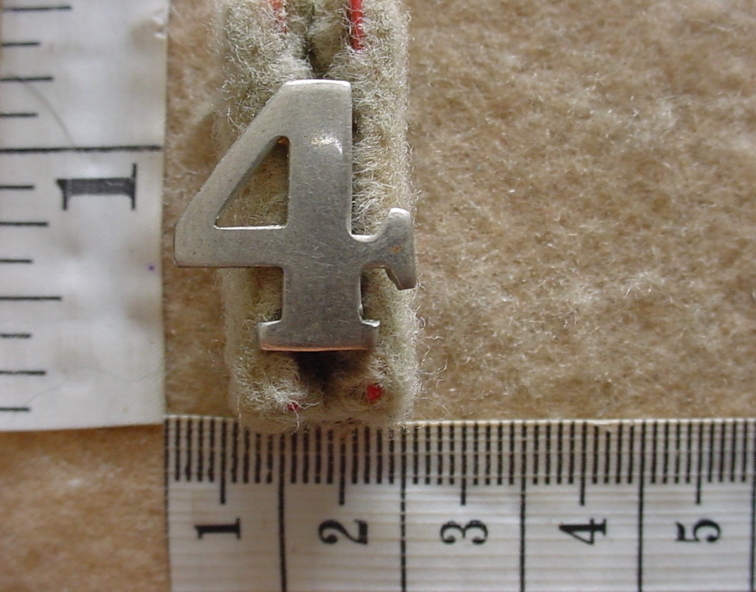 10909 4th Battalion shoulder title numeral (DW1 11 18)