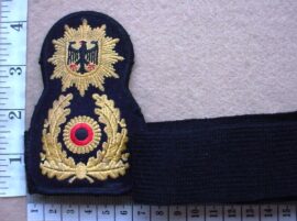 6360-1 German Federal Maritime Police Officers cap badge (Police Germany)
