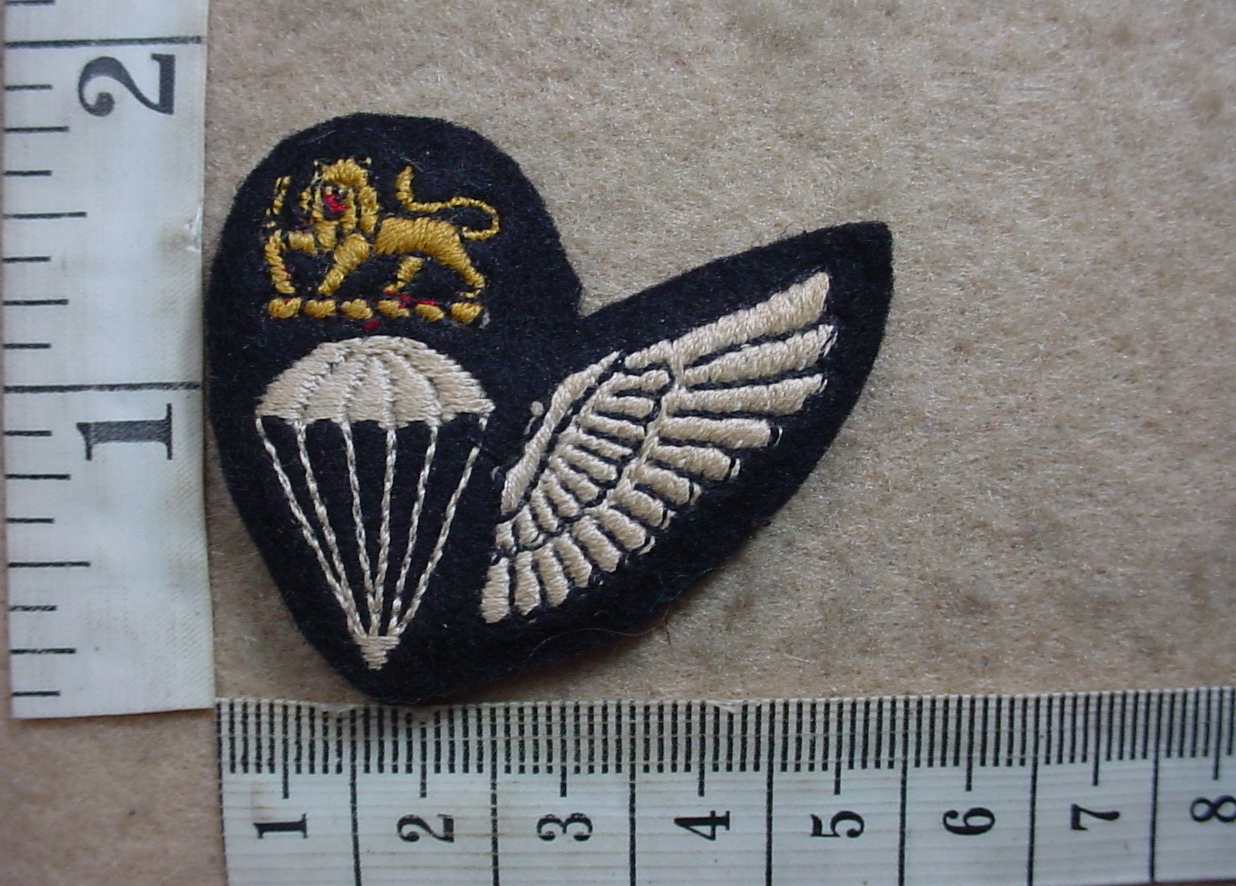 8956 Rhodesian Air Force Parachute Jump Instructor wing (C396)