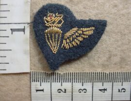 8956-2 Rhodesian Air Force Parachute Jump Instructor wing, Officers Mess Dress (C400)