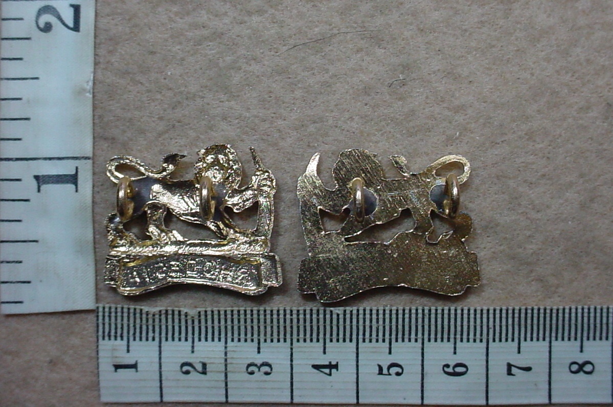 1528-3 Rhodesian Women's Service collar badges (CO3145-CO3146) - Image 2