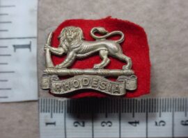1529-2 Rhodesian Artillery 4th Anti-Tank Battery collar badge, mess dress size (CO3146)