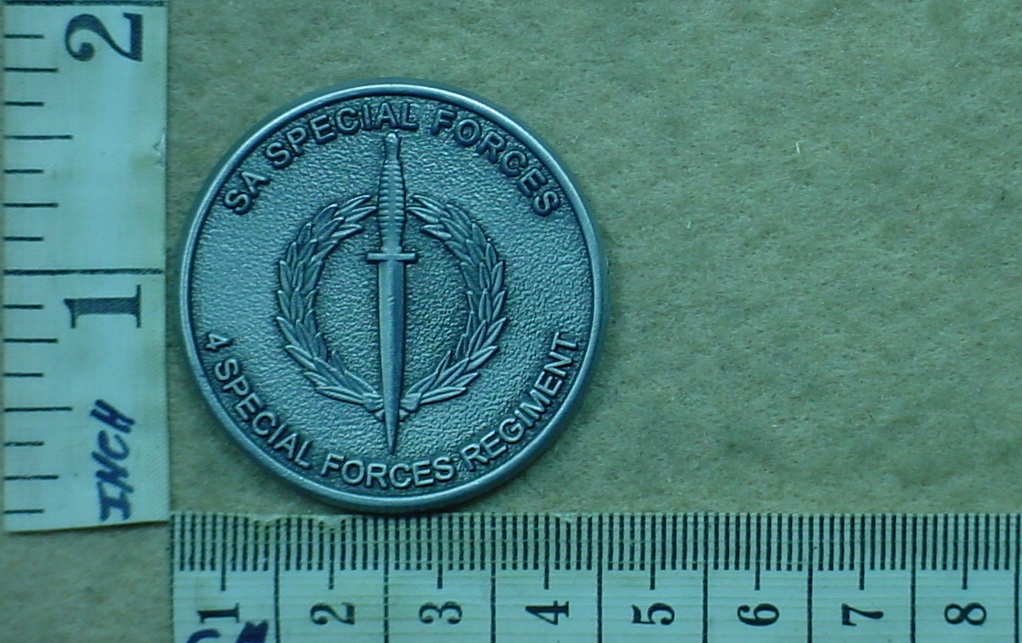 10876-2 South African 4 Special Forces Regiment challenge coin (DW1 52 12)