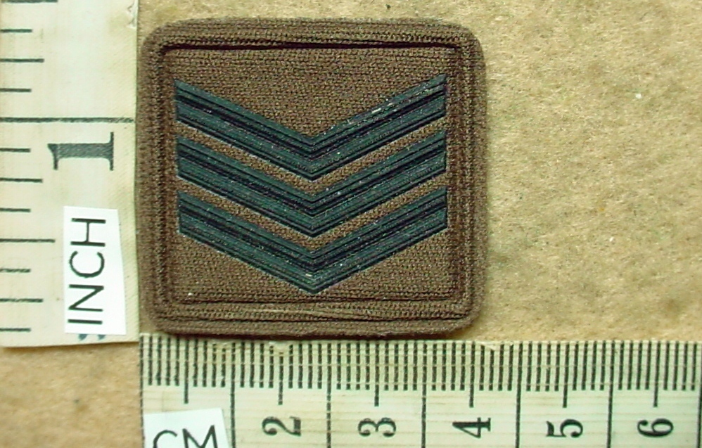 3515-1 South African Army Sergeant rank badge (DW1 76 15)