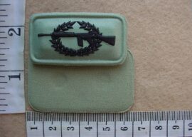 4189-1 South African Army Sniper badge (DW1 9 28)