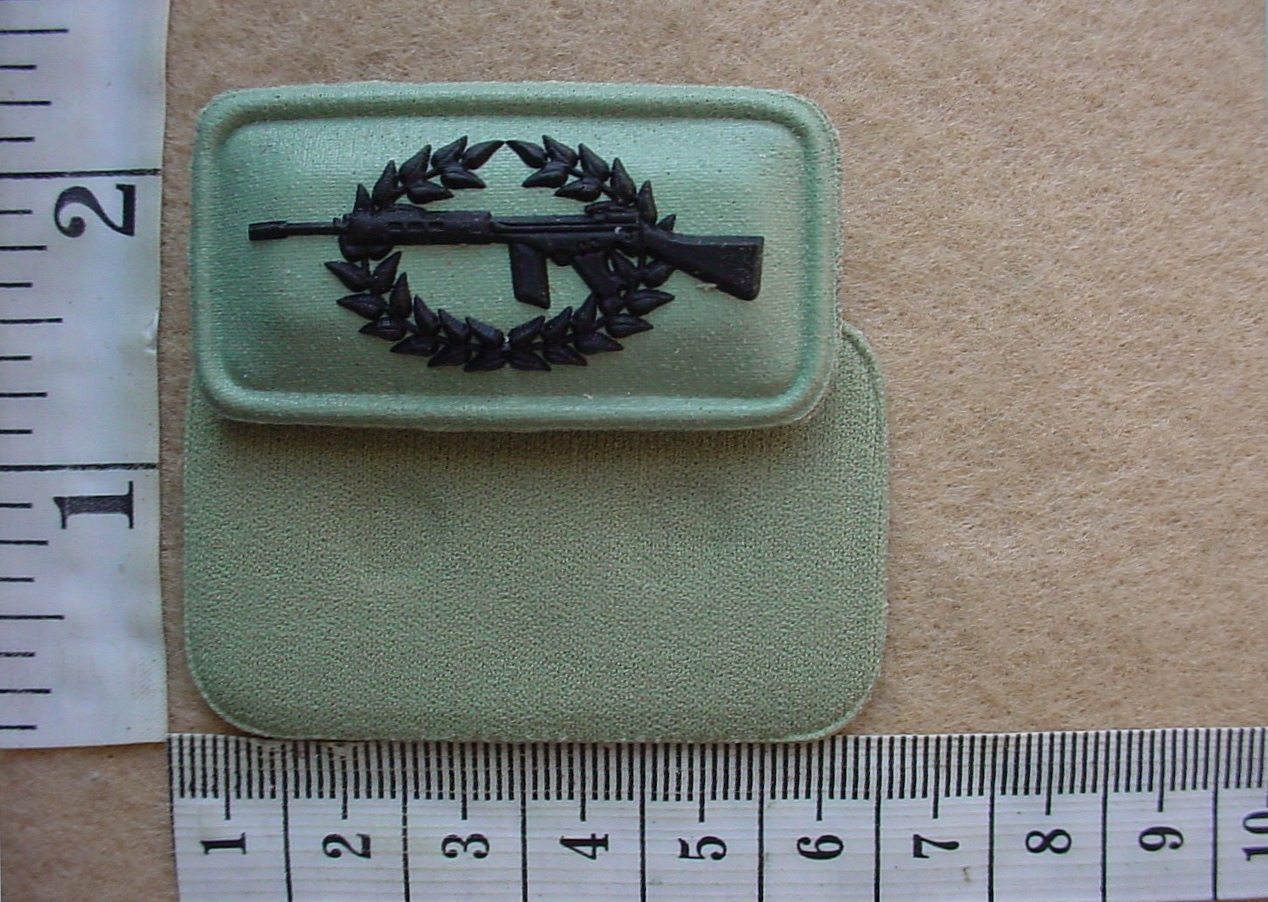 4189-1 South African Army Sniper badge (DW1 9 28)