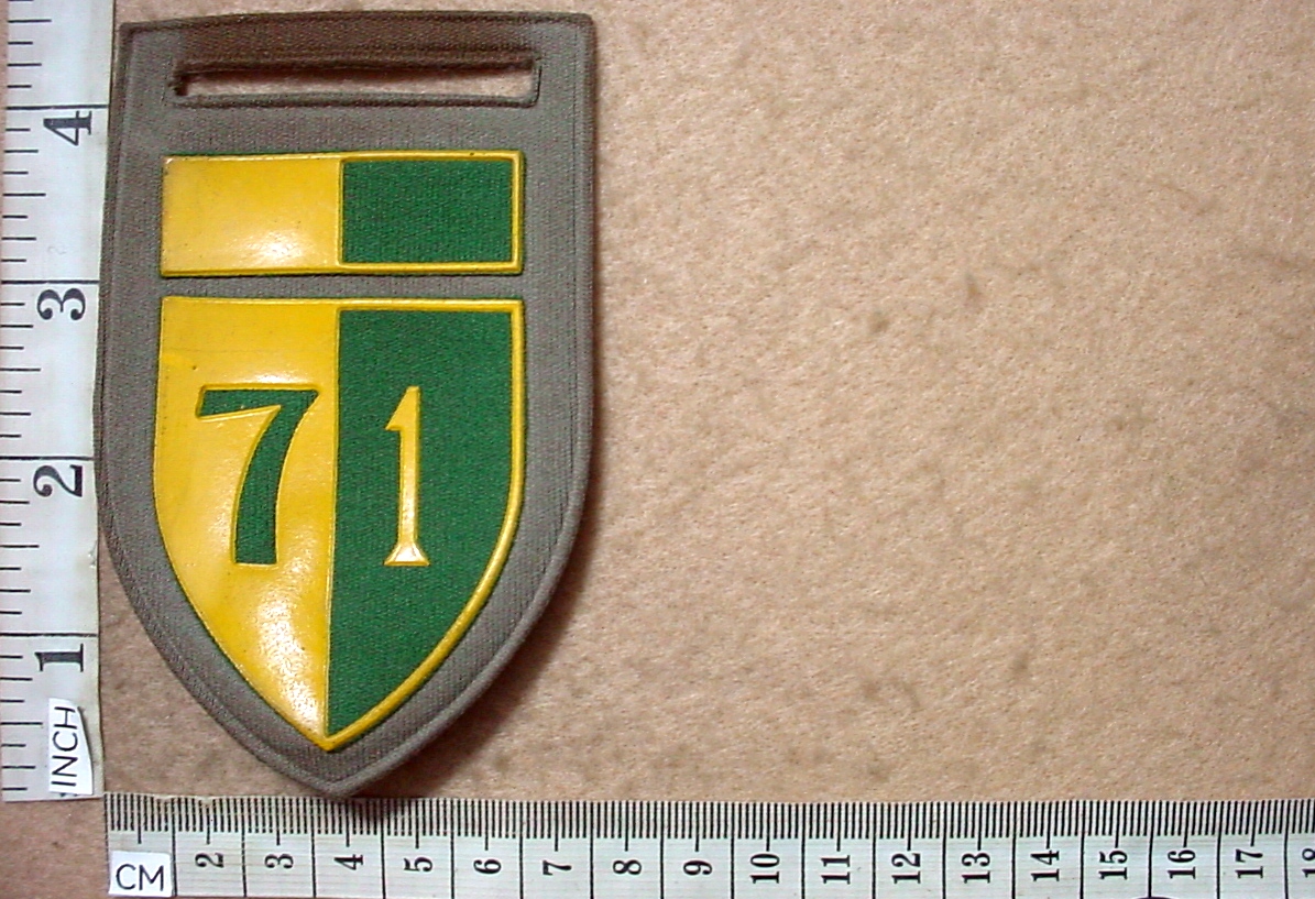 5863-1 71 Motorised Brigade arm flash, 7 South African Division balkie (F964)