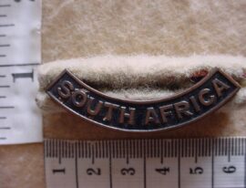 1226-3 South Africa shoulder title, WW2 (CO2292)